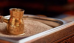 Kumda Kahve Makinası Kare Orta Boy 23x24x16 CM